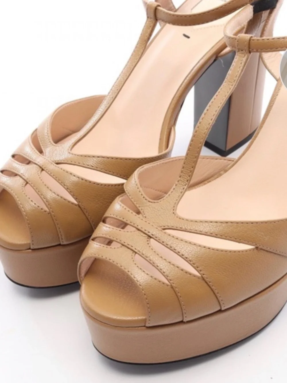 BRAND NEW Fendi Tan Platform Sandal with Block Heel